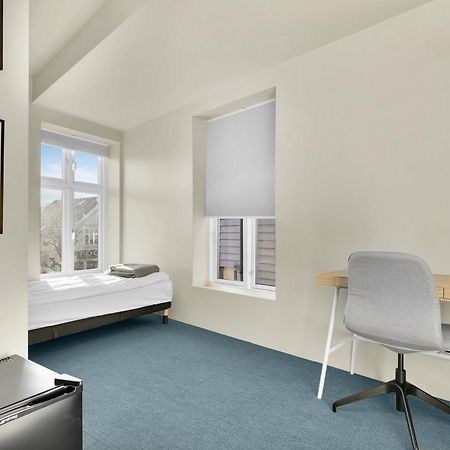 Central Guest House - Bedroom With En Suite Bathroom Stavanger Exterior photo