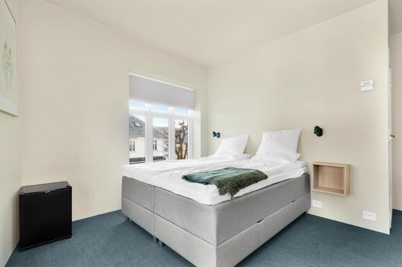 Central Guest House - Bedroom With En Suite Bathroom Stavanger Room photo