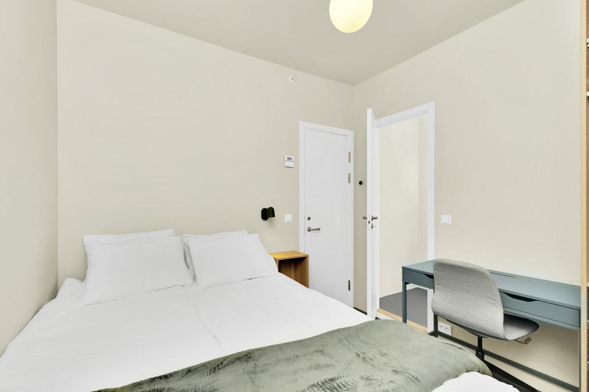Central Guest House - Bedroom With En Suite Bathroom Stavanger Room photo
